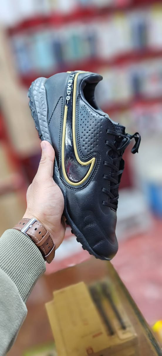 قطع اوربيه 
اوربي نسخ لايت وبرو 
نايك اديدياس بوما مازينهو 
قياسات مختلفه 
اسعار مختلفه من 40 وانت صاعد 
كربلاء حي الحر قرب مجمع ليمونه


**إذا كنت صاحب هذا الإعلان وتريد حذفه لأي سبب، رجاءا أرسل رسالة إلى الدعم الفني**