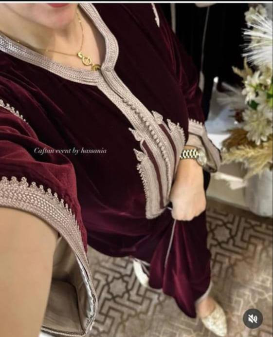 قفطان مبرة تاج شيحاجة هماوية 
التوب مبرة تاج
فصالة مخزانية 
 
M l xl xxl


**إذا كنت صاحب هذا الإعلان وتريد حذفه لأي سبب، رجاءا أرسل رسالة إلى الدعم الفني**