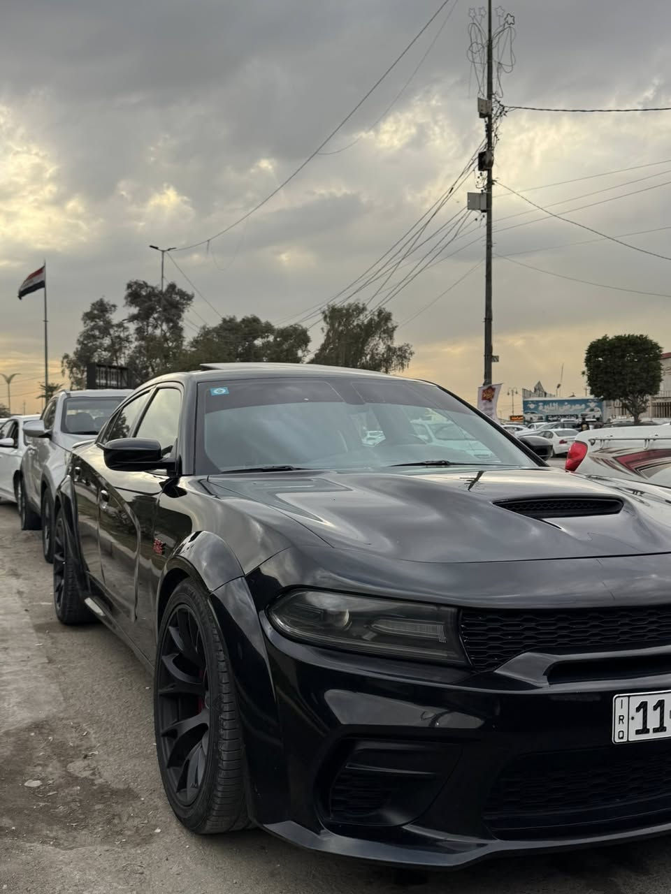 ٢٠٢١ دوج جارجر سكات باك٦٤٠٠ وايد بدي اصل رقم بغداد انكليزي
السياره فول موصفات 
-فتحه
-رادار جانبي
-حساسات
-كشنات كهرباء
-ستيرن كهرباء
-فجوج بريمبو ٦ بستم 
-تبريد وتدفئه كشنات
-مثبت سرعه
-تحديد مسار
-ويل كاب هيلكات اصلي
-سبير ويل كب 
-تخم تاير جديد
-دخول ذكي
-كشنات خزن + ستيرن
فول مواصفات عدى الرادار الامامي حادث السياره موضح بالصور فقط اللغد الايسر بي تصليح والايمن تصليح خفيف ضرر سانتيم فقط من الشاصي الايسر +تبديل البنيد والجاملغين الامامي اصليات وصبغ جاملغ خلفي ايمن وصبغ الدعاميه الخلفيه فقط السياره بأسمي سعر السياره ٢٥٥ وبيها مجال قليل مكاني بغداد المعلمين واتساب او اتصال ***********
