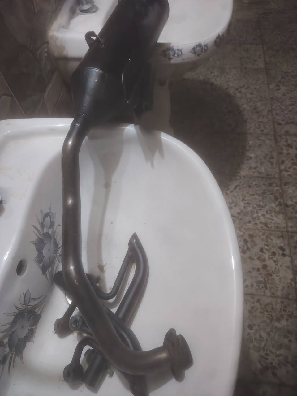 السلام عليكم صالنصه سكنس  الجبلي سعرها 50 مكاني بغداد ***********
