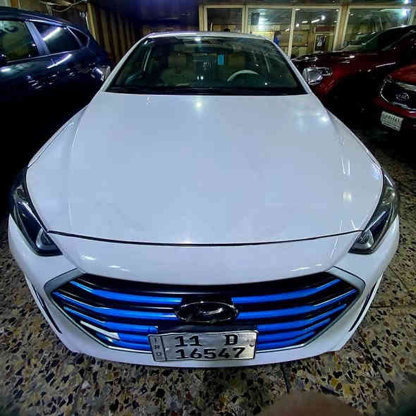 ١٧ خليجي محرك ٢٠٠٠ دوش كير ايتي ماشيه ٢٠٠ الف كيلو السياره نظيفه جدا السعر ١٢٨ معرض الاحسان الحبيبيه بغداد ***********
