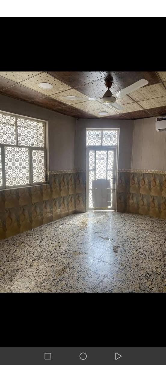 دار للرهن حي الوفاء ١٠٠متر طابق واحد غرفة واستقبال ومطبخ وصحيات نضيف المبلغ ٤٠مليون سنه قابله للتجديد 
***********
حسين الرماحي
