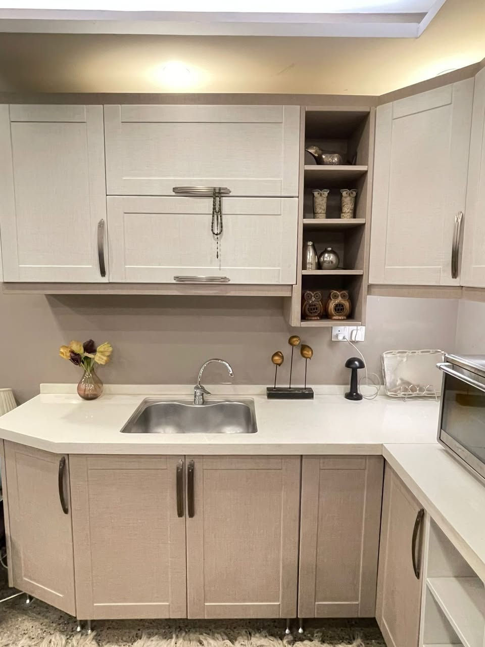 كاونتر اج دي اف للبيع نظافة فوول  داخل خارج خشب   ضد الصدأ والرطوبة  مسوي تفصال يم المطبخ التركي  مكلفني غالي ويا  ميز الطعام البار كع اربع استولات 
  مكاني زيونة 

للاستفسار راسلوني خاص او الاتصال على الرقم واتساب 

***********
