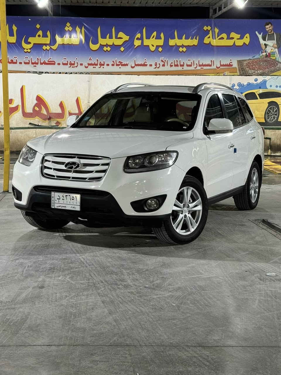 السلام عليكم  سنتافي خليجي مكفوله  فول مواصفات فتحه بصمه مري شفط اشاير بالمري موديل  11
مكينه 6 سلندر 
تبريد 3 قطع 
7راكب 
كشنات جلد 
***********
