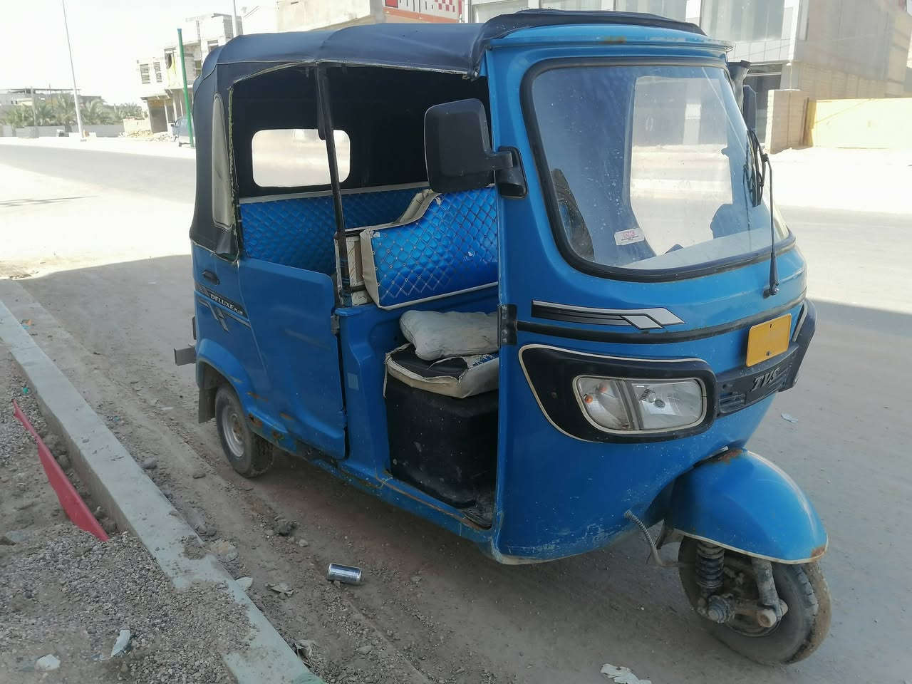 السلام عليكم تكتك موديلtvs 2022 نظيفة  للبيع محرك مامجفت ومداريه كلش ملتزمه دهن وفلتر بانزين وسيويل.. رقم سنوية باسمي تحويل على الاتفاق وايراتهة مال نمر والسكليتر والكلچ جدد برمضان بدلتهن استهلكن بعد شوي بيهة خياسات ورة شي بسيط. رايدهة ب٧ و٢٠٠ بيهة مجال انشاء الله للطيبين 
مكاني تنومة الصالحية *********** واتس
