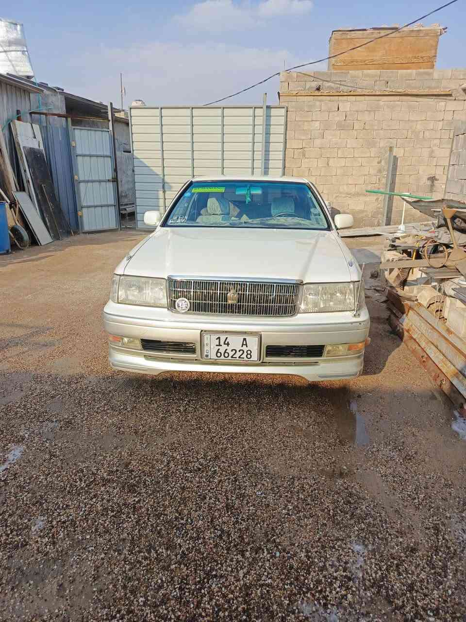 السلام عليكم سياره رأس لثور فلات لبيع كفاله كص نقل جثه  ضربه ما عده صبق قماره وجاملاقات جماليه اثر جراد تخم تاير تبريد السعر 110وبيه مجال لشري المكان بصره ابو لخصيب هذا رقمي ***********
