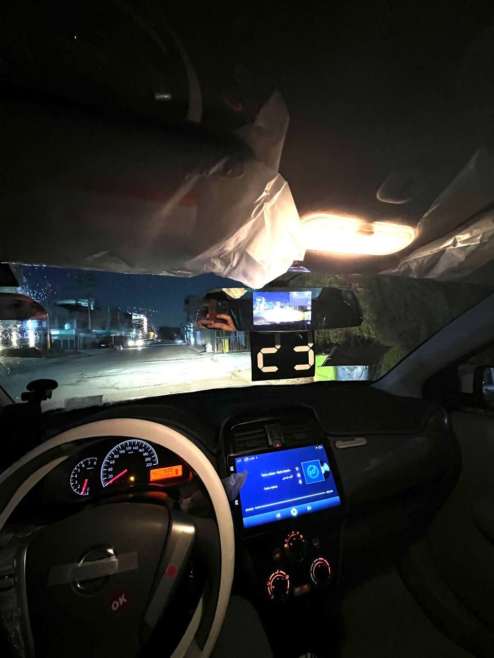 السلام عليكم 

نيسان سني موديل 2020 

رقم بغداد سنوية جديده باسمي تحويل ثاني يوم 

مكانها بغداد الشعب 

سيارة كفالة عامة من كلشي 

ماشية 42 

سيارة نظيفه وجديده بكل معنى كلمة

سعرها 120 قفل قفل قفل   

ما موجود ع خاص فقط رقم  ***********
