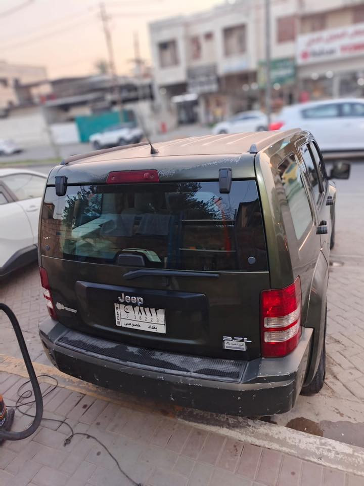 جيب لبرتي٢٠٠٨تواصل بغداد عامريةرقم الهاتف ***********اسامة
