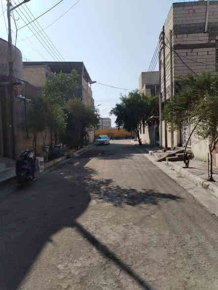 بيت للبيع طابو صرف في دور نواب الضباط مقابيل الاربع شوارع علما ان البيت يحتوي علئ 5 غرف ويحتوي علئ درج خارجي 
رقم 📱 الهاتف 
***********
