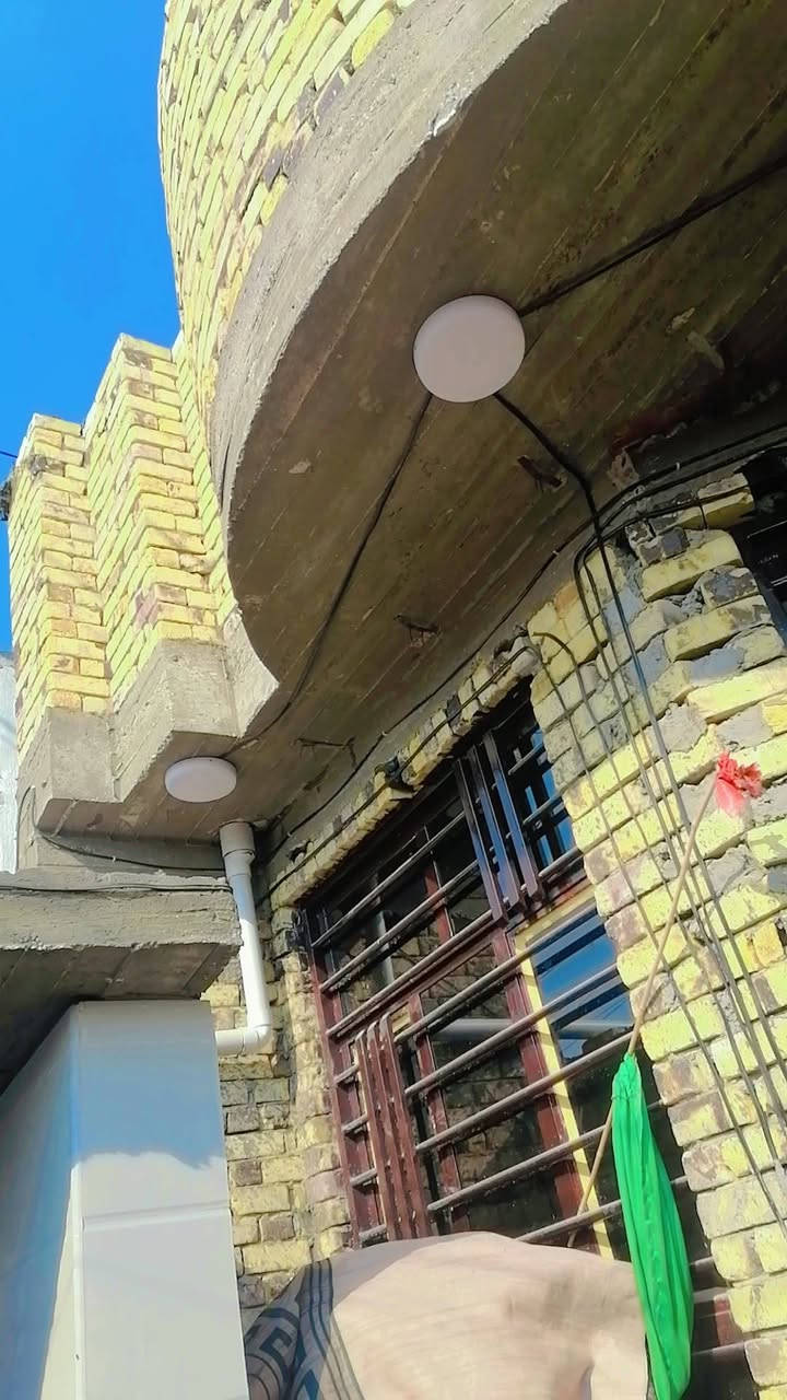 السلام عليكم بيت 100متر طابو زراعي سنه 25 ابو غرق   قطع هيثم الجبوري قرب مدرسه السعر 62 وبي مجال رقم, ***********
