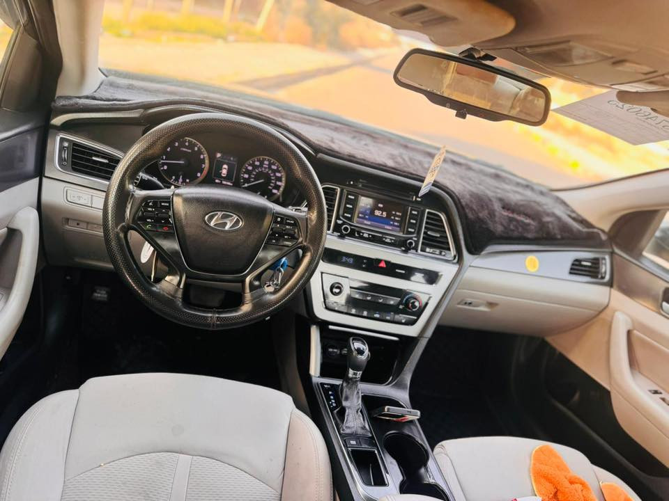 السلام عليكم هونداي سوناتا

2015 أمريكي سبورت بسمي 

1اشاير مري 

2كشنات كهرباء 

3رادارات 

4شاشه وكامره 

5بصمه صندوق 

6داخل لونين 

7ويلكب كروم 

8دبل كزوز 

9نضام ترحيب 

10 فول تحكم ستيرن 

انضمه قياده 

مكينه 2400 

السياره ع وضع شركه مكينه كير حداديه تبريد تخم تاير سياره بيهه صبغ قطعتين وربع فقط بدون أي دواخل سعر 106 بغداد المحموديه ***********
