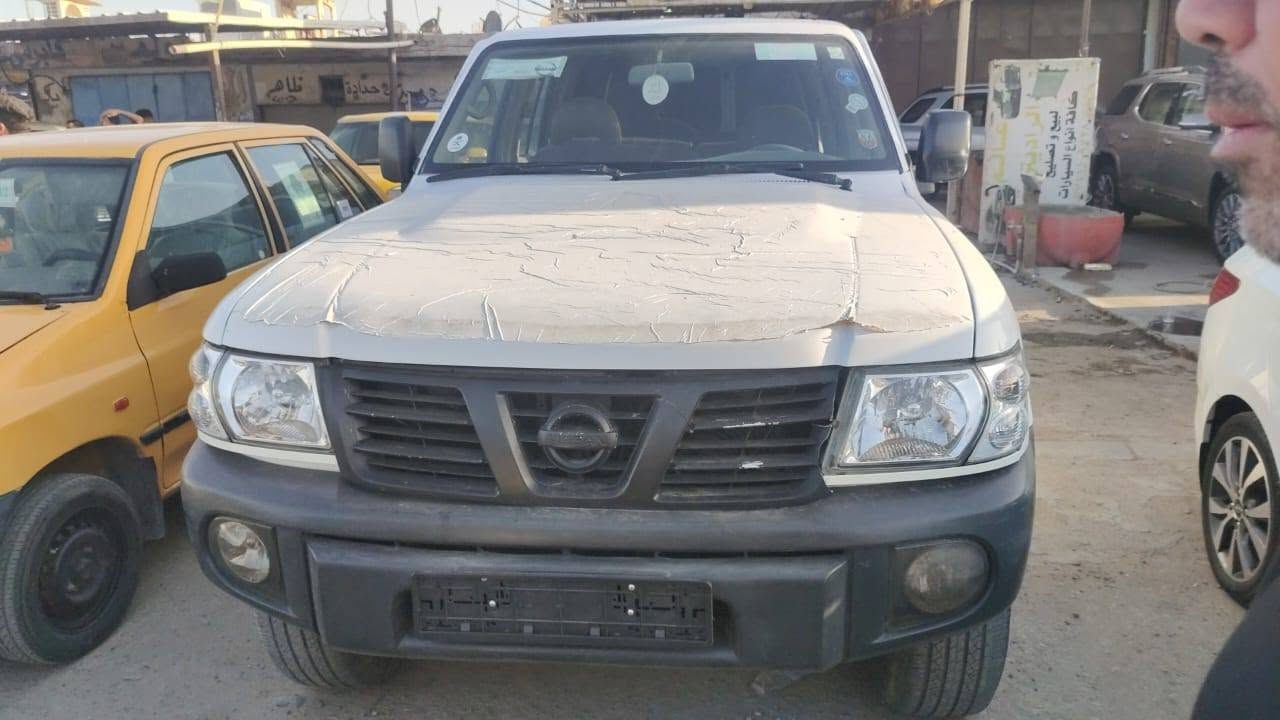 باترول مال مزاد وزاره الداخليه ٢٠٠١ كير اوتوماتيك كير ومحرك بطه ٣٠٠٠ تبريد شغال  العنوان العماره السعر ٥٠$ قفل  
*********** عمارة, ميسان
