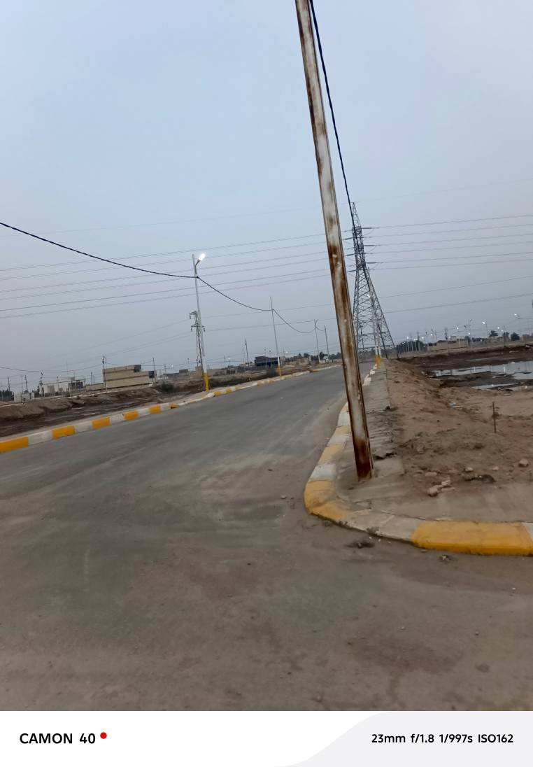 قطعه زراعي 400متر مدفونه عرصات عزيز شريف خلف شقق الزيتون ماء  كهرباء مجاري تبليط اتريد 200ابيع *********** سند 25السعر 40
