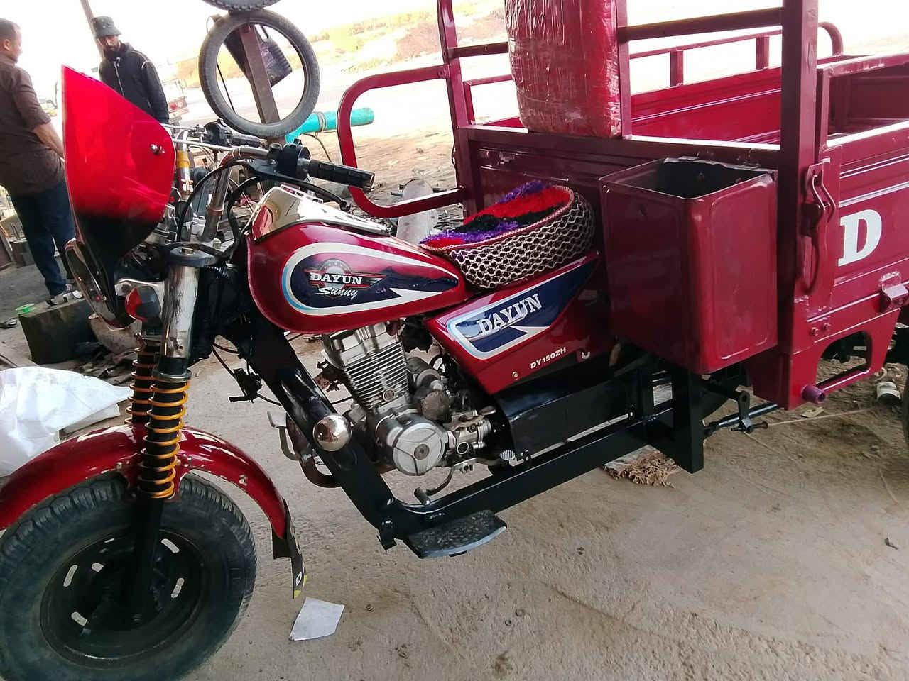 سلام عليكم ستوته للبيع موديل 20اوراق اصولي نضيفه  ستوته نضيفه وجاهزه ماا عيزه برغي المحرك مكفولل تخم تايرر جديد كهربايات جديده شاصي مكفول من الحيم والفطرر(( العنوان واسط الحرار منطقت المزاك)) سعر خاص  ***********//////////////***********
