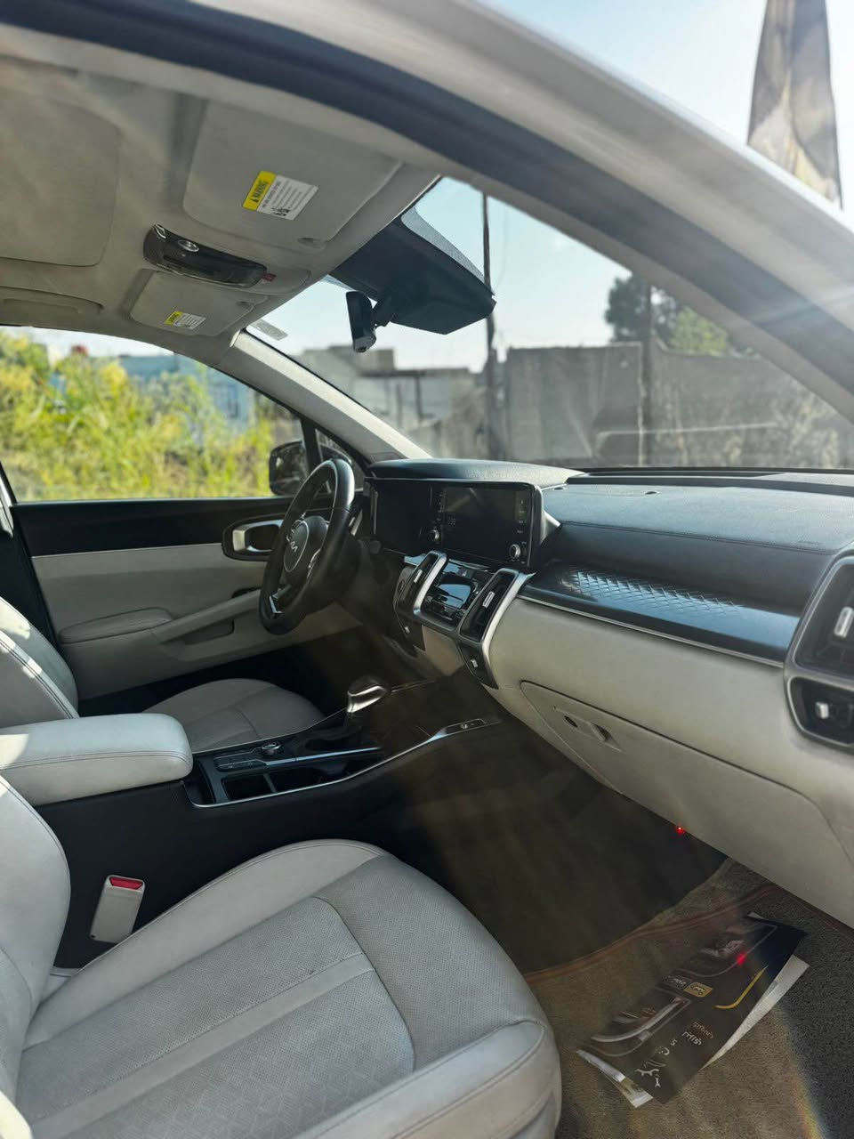 السلام عليكم
سورنتو 2023 
وارد امريكي 
6 راكب vip 
ضرر السياره : طخات خفيفة
المسافه المقطوعه / 6000 mile
 موصفات :
بانورما 
4 كامرات دواره
مري شفط
اشاير مري
كشافات زينون
لد نهاري
بلوجكترات زينون
كشنات جلد 
كشنات Vip منفصل
كشنات تدفئه تبريد
تدفئه ستيرن 
3 شاشات
صندوق كهرباء
رادار امامي 
رادار خلفي
رادار جانبي
قياده ذاتيه
كروس سرعه
تحديد مسار 
توقف ذاتي
مانع انزلاق
فور ويل 
السياره جديده معروضه بسعر مناسب 215 ورقه
الشراي يتصل
***********
***********
موجود وتساب النجف, العراق
