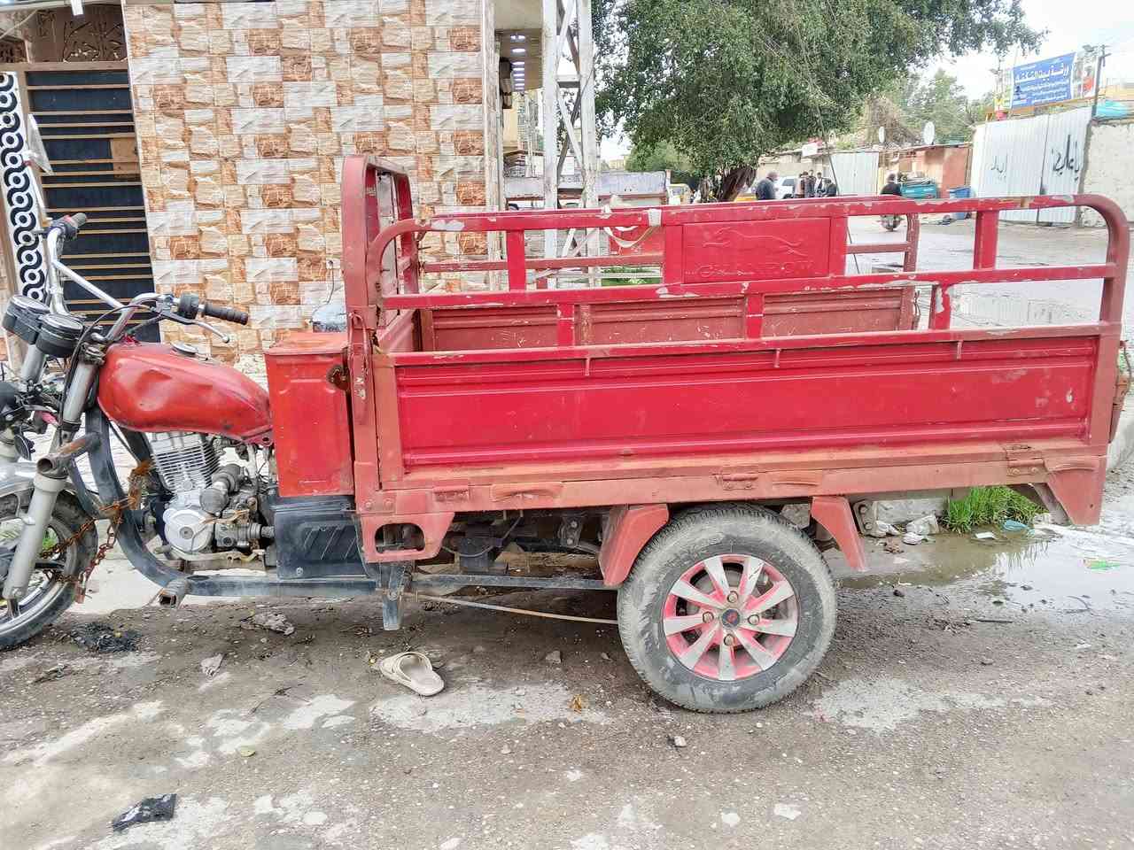 سلام عليكم
ستوته للبيع موديل 2015 اوراق اصوليه كامله مكفوله كفاله عامه محرك جديد بيها خياس بسيط بصفاح مكاني بغداد الشعله هاذ رقم الهاتف ***********
