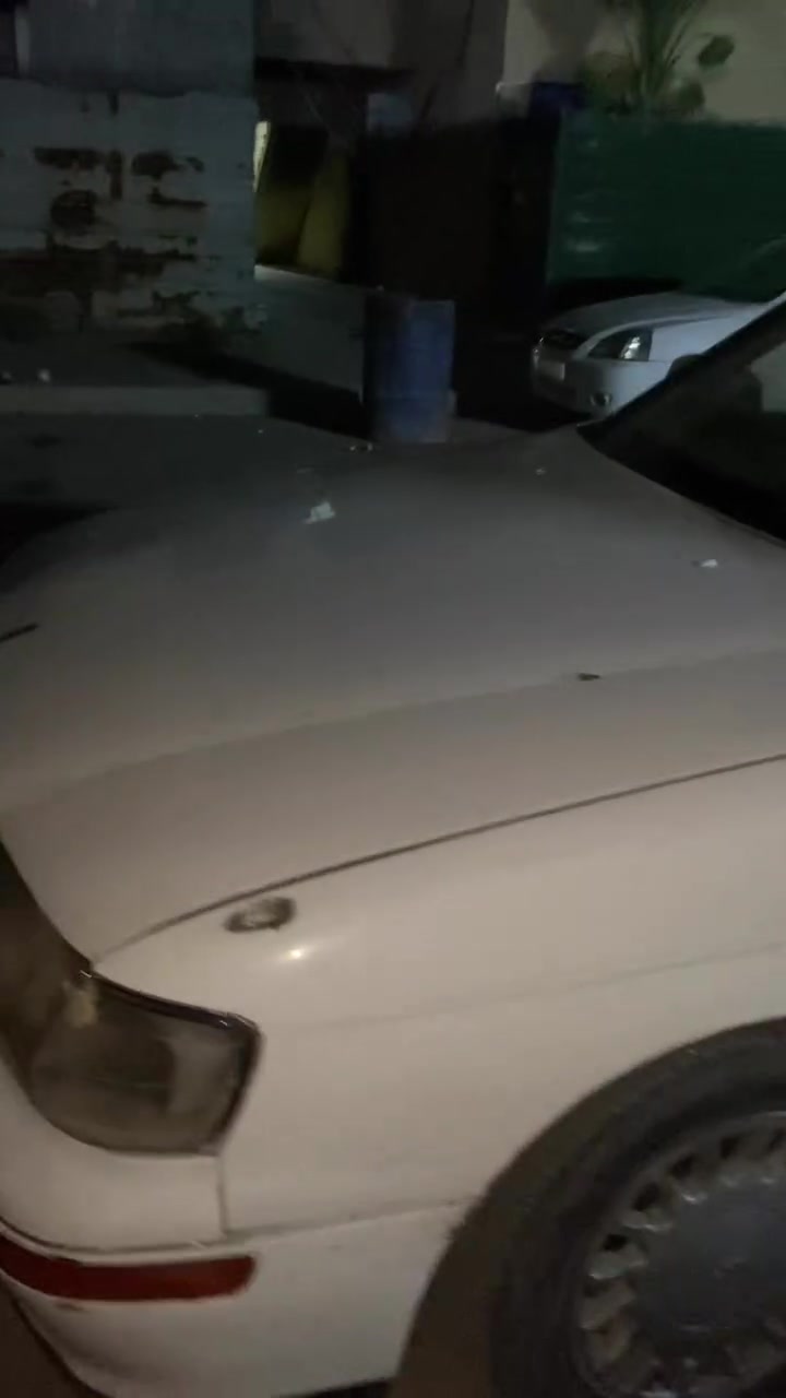 السلام عليكم  
سياره بطه للبيع متصل موديل 91 رقم إنكليزي سنويه لل29  
رقم أنبار تحويل ثاني يووم   سياره نضيفه كاعدا سياره حلوا بيها نقص بس تاخير بل نمرا. الثانيه فقط   محركً نضيف صدرها 50 / بلميه يرادلها ترتيبات بصيطه صبغ عام للجماليه بيها ضربه بل تكمه ومرجعه 
السعر 35 وبيها مجال قليل 
الستفسار ***********
