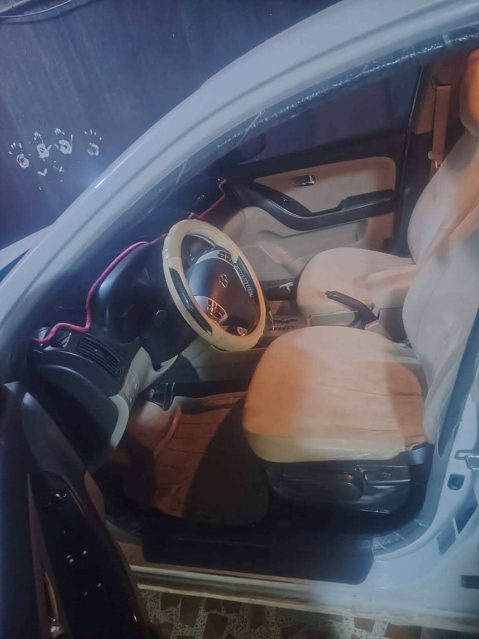 سلام عليكم انتره 2011 ضرار جاملق بخ بدون دواخل بدون معجون كابون بانزين موجود محرك وكير ما بيهن شي رقم نينوى الماني شرط التحويل السعر (128) وبيه مجال ما متواجد غير عل رقم الهاتف ***********
