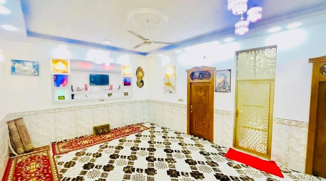 دار  للبيع مساحه ٢٠٠ م مكانه نجف مجمع بيتي    سعر لبيت 128 وبي مجال بيت جديد بناء درجه أولى يحتوي عله ستقبال وصاله وثنين غرف نوم ومطبخ وصحيات عدد ٢ وكشوفه عدد ٢ شغل كله درجه وله طابوك جمهوري صب مركزي صب كونكريت خدمات بل باي ماي وكهرباء طابو صرف استفسار
***********
نتصال او تساب
