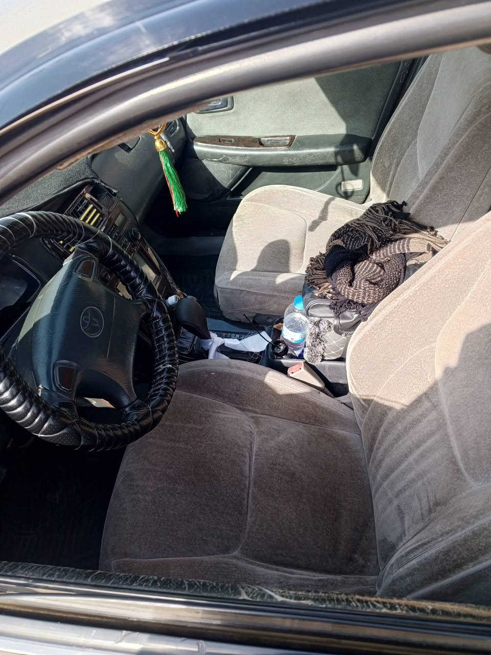 السلام عليكم
مارك نفخ موديل1993
حداديه جديده
تبريد شغال
تخم تاير جديد 
كهربائيات شغاله
رقم بابل انكليزي
للبيع او مراوس حسب القناعه
السعر خاص 
رقم الهاتف 
***********
بي واتساب
