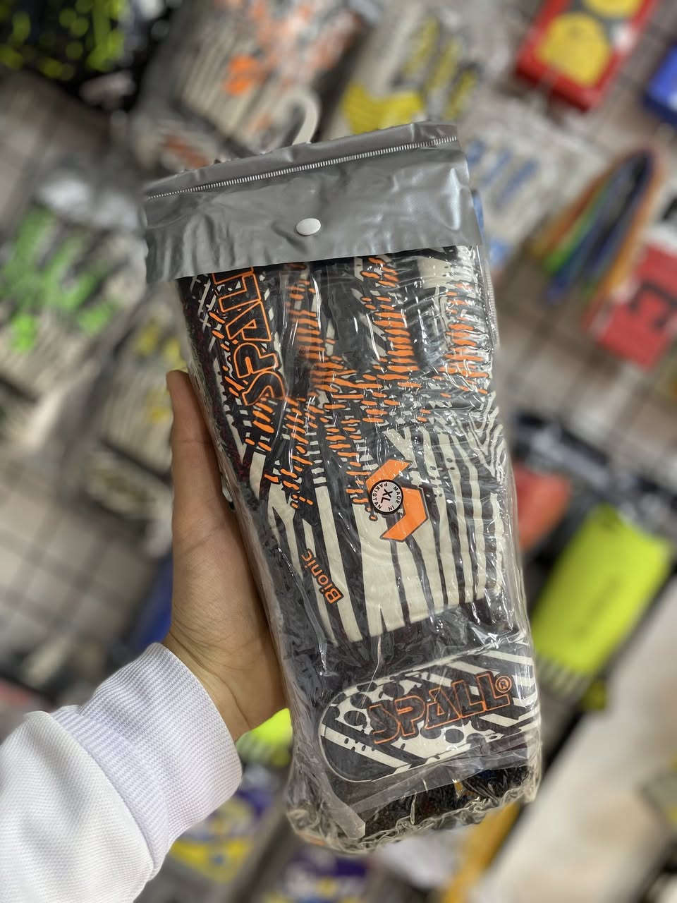 كف حارس درجة اولى 🔥
{ رجالي / شبابي } 
ً
#السعر { الرجالي 15 / الشبابي 10 / رجالي الاصلي 50 }
ً
#العنوان { الرمادي / شارع البريد / مجاور اسواق عمو رعد }
ً
#متوفر #متابعة #العراق #اكسسوارت #اكسبلور


**إذا كنت صاحب هذا الإعلان وتريد حذفه لأي سبب، رجاءا أرسل رسالة إلى الدعم الفني**