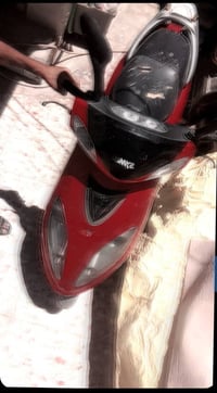سيام نحله للبيع نقص باتري وتجفيت توصل واتساب 07855315282 متوازي عل بيع
