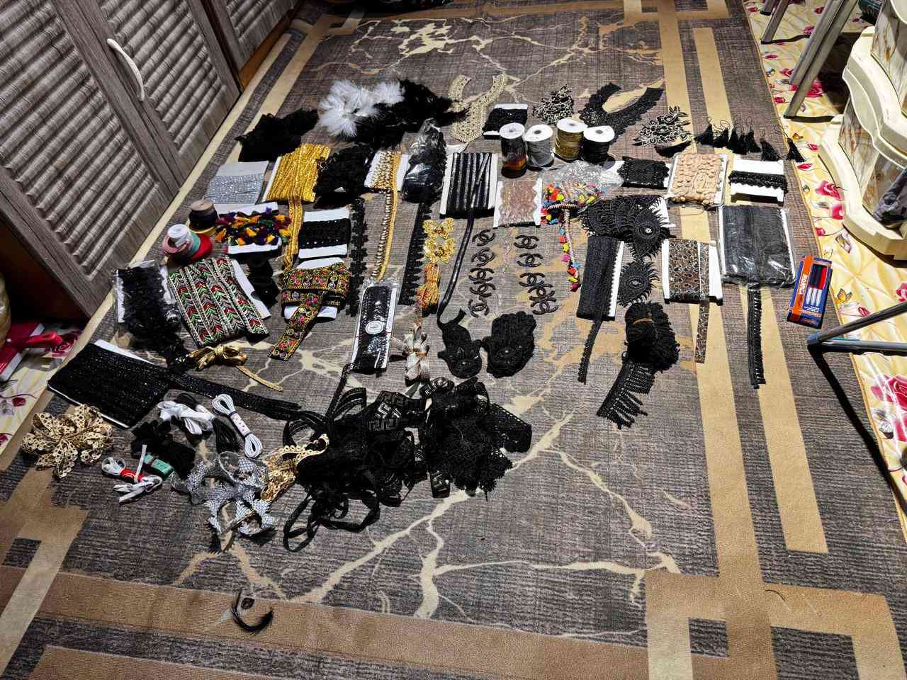 سلام عليكم لوازم خياطة للبيع شلعه كامله السعر ١٠٠وبيهن مجال مكان بغداد حي العامل


**إذا كنت صاحب هذا الإعلان وتريد حذفه لأي سبب، رجاءا أرسل رسالة إلى الدعم الفني**