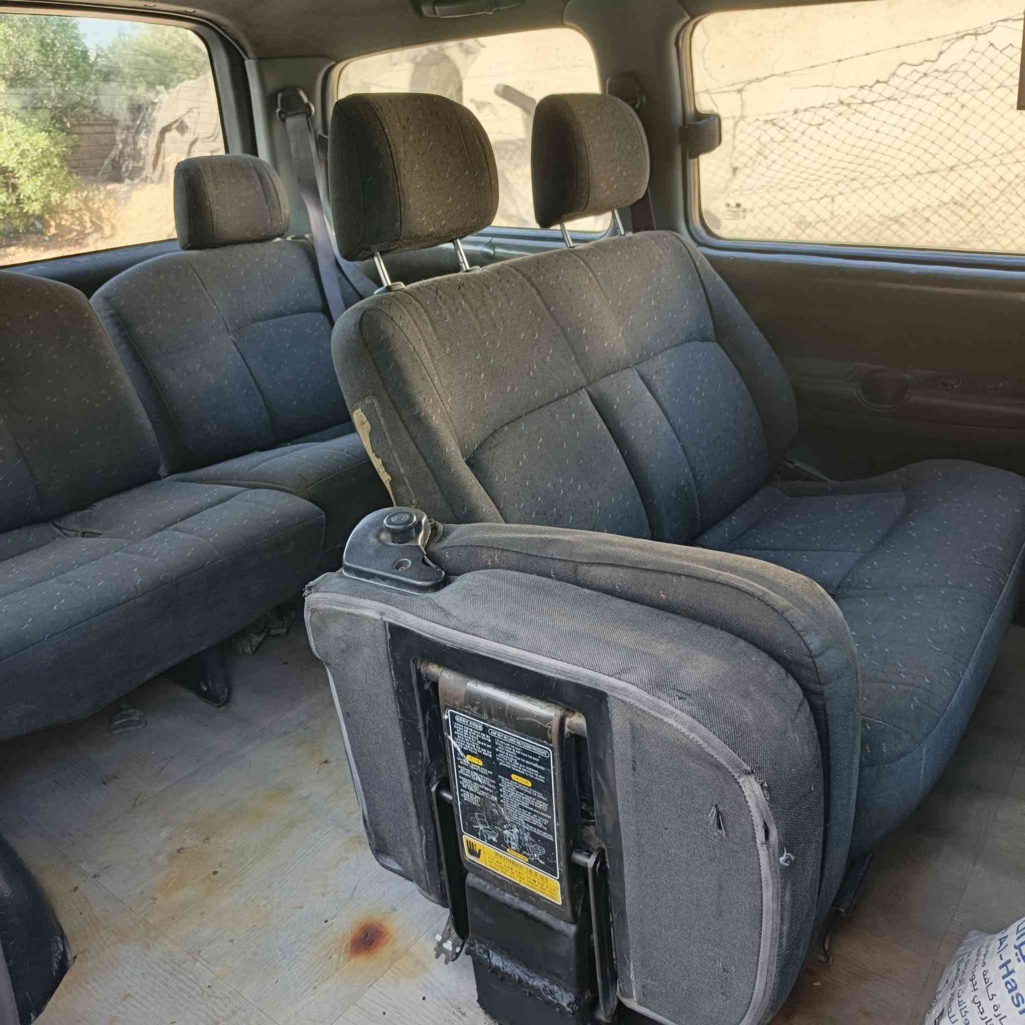 السلام عليكم
ستاركس 2000 مفتوح
سيارة جديدة وبلاديه
كير محرك صدر تخم تاير جاهزه
سنويه ٣١ مصفره 
السعر 60 وبيه مجال
مكان بابل 
***********
***********
