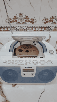 مسجل قرص سيدي ماركة توشيبا راديو كهربائي باله تريد تفضل ٠٧٧١٧٨٠٨٨٢٤ وا...