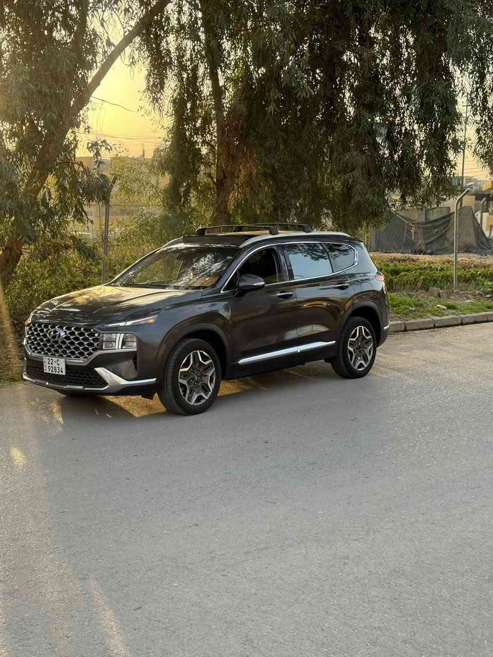 المواصفات
سنتافي هايبرد٢٠٢٣ محرك سمارت ستريم 
Smart stream 
السياره فوووووول
كشنات جلد هيتر وتحكم كهربائي متعدد الحركات
بانوراما على طول السقف
كاميرات امامي وخلفي وجانبي
تحكمات ستيرد وتحكم ذاتي قيادي
نظام قياده تبديل ثلاثي ايكو، سبورت، نورمال
4 ويل و2 ويل
ويل كروم ٢١
باب الخلفي شفط
تبريد قطعتين 
بردات خلفي اصلي
ومتروسه مواصفات اخرى
السيارة بيها صبغ اربع قطع بدون دواخل 
سعرها 225 وبيها مجال 
للتواصل ***********
