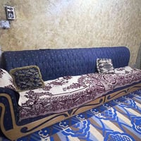 تخم للبيع 10 مقاعد نضافة متوسطة  السعر : 120 وبي مجال للاتصال : 077180...