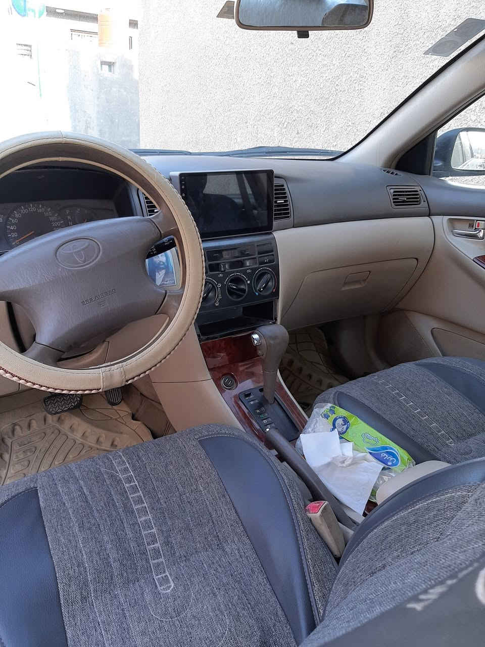 كورلا مديل ٢٠٠٦  رقم بصرة انكليزي باسمي وارد خليجي محرك ١٨٠٠ مكفولة من الكص والنقل فقط المحرك والكير شرط الفحص السعر ٨٤ وبيهه مجال مصبوغة جمالية العنوان البصرة الصالحية شط العرب رقم الهاتف ***********
