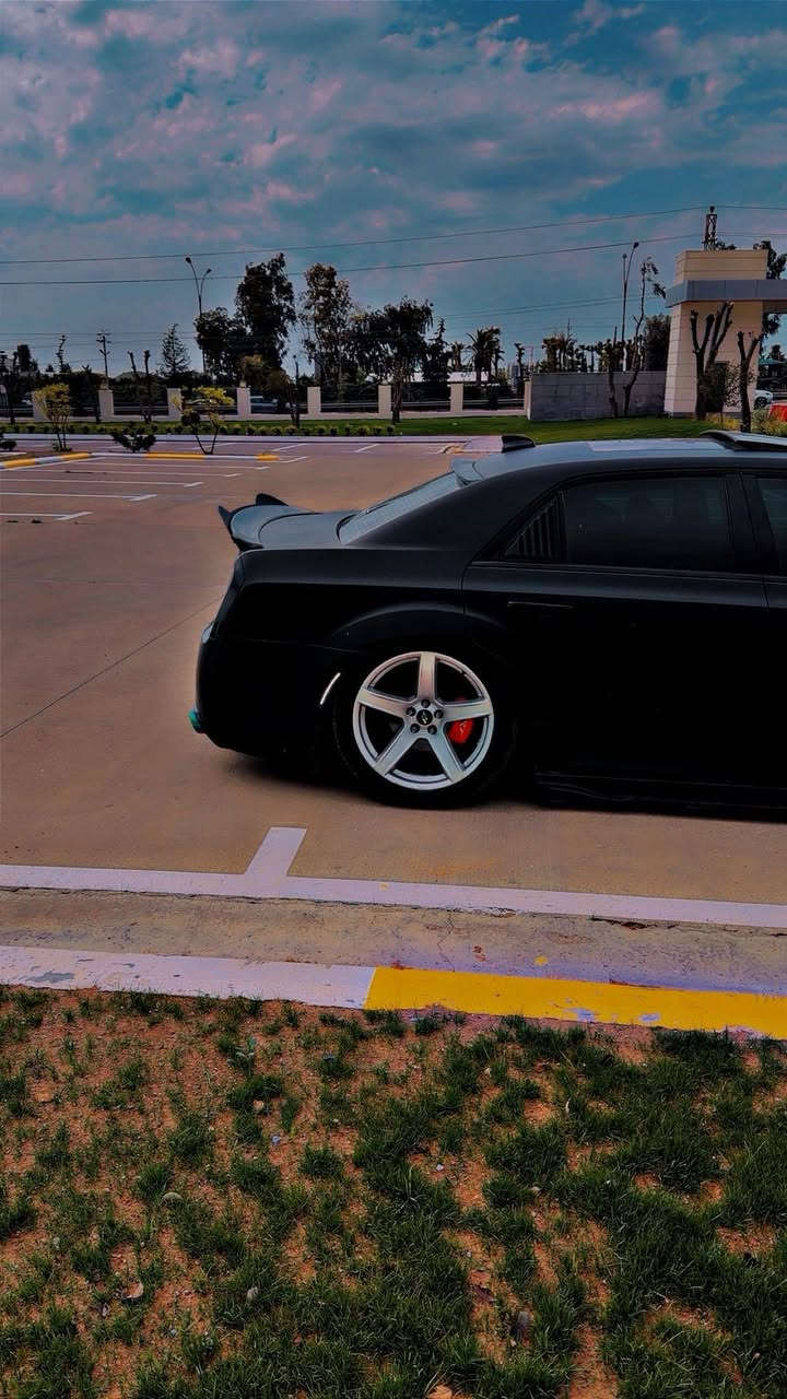 Chrysler V6 2016

حادثها جاملغين وبنيد صور الحادث موجوده  
وبيها باب الصدر بلعراق نصبغ عندي
السياره   
فول مواصفات 
بونراما 
كشنات حضن 
مقاعد كهرباء
تدفئه الكشنات الاماميه وستيرن
رادار جانبي اشاره ترحيب تدفئه مري
سستم سماعات b+ دمام بلادي بصندوك
الاضافات الي على السياره 
جكات كاتباك s2 1500$ 
سقف روز متغير ع تليفون 260 حركه200$
بك لايت متغير يم ياسر سبارك  600$
داخل متغير بيبان ودشبول 200$
عليها مروحه دبل srt 200$
عدسه +لد امامي متغير 300$
منضومه زنون 400 ضمانهن سنتين 
لحيه ودوسات ودفيوزر وشفقه خلفيه وسكوبات  وشفتات 
ستيرن وفجوج برمبو 
داش كام 3 كامرات خلفي وداخلي وامامي 
وياله نجمه 400$
عليها دركه فورجت rbm سعرها 950 الف 
ضوئي 
البنيد تغليف فوركت 100$ 
السياره مغلفه فابلون طافي 700$ 
وفديو قبل التغليف موجود 
السياره رقم بغداد بأسمي 
اخوان سعرها220  بيها مجال قليل ولحد يقارنها ب غيرها السياره من القطع المميزه بلعراق بيع او مراوس بجارجر v8 او جيب  
مكاني بغداد ***********
(السياره عليها سستم سماعات ومضخم وامبلي فاير سعره 27 ورقه) السستم كله ينشال من السياره بلبيع)
