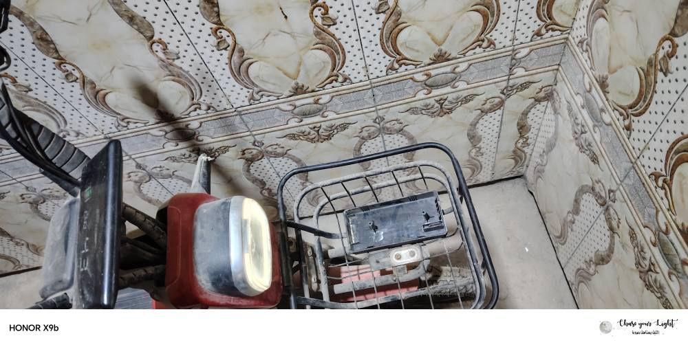 سلام عليكم دراجه مكفوله 250 وبيها مجال مكاني بصره تنومه 
رقمي *********** البصرة, العراق
