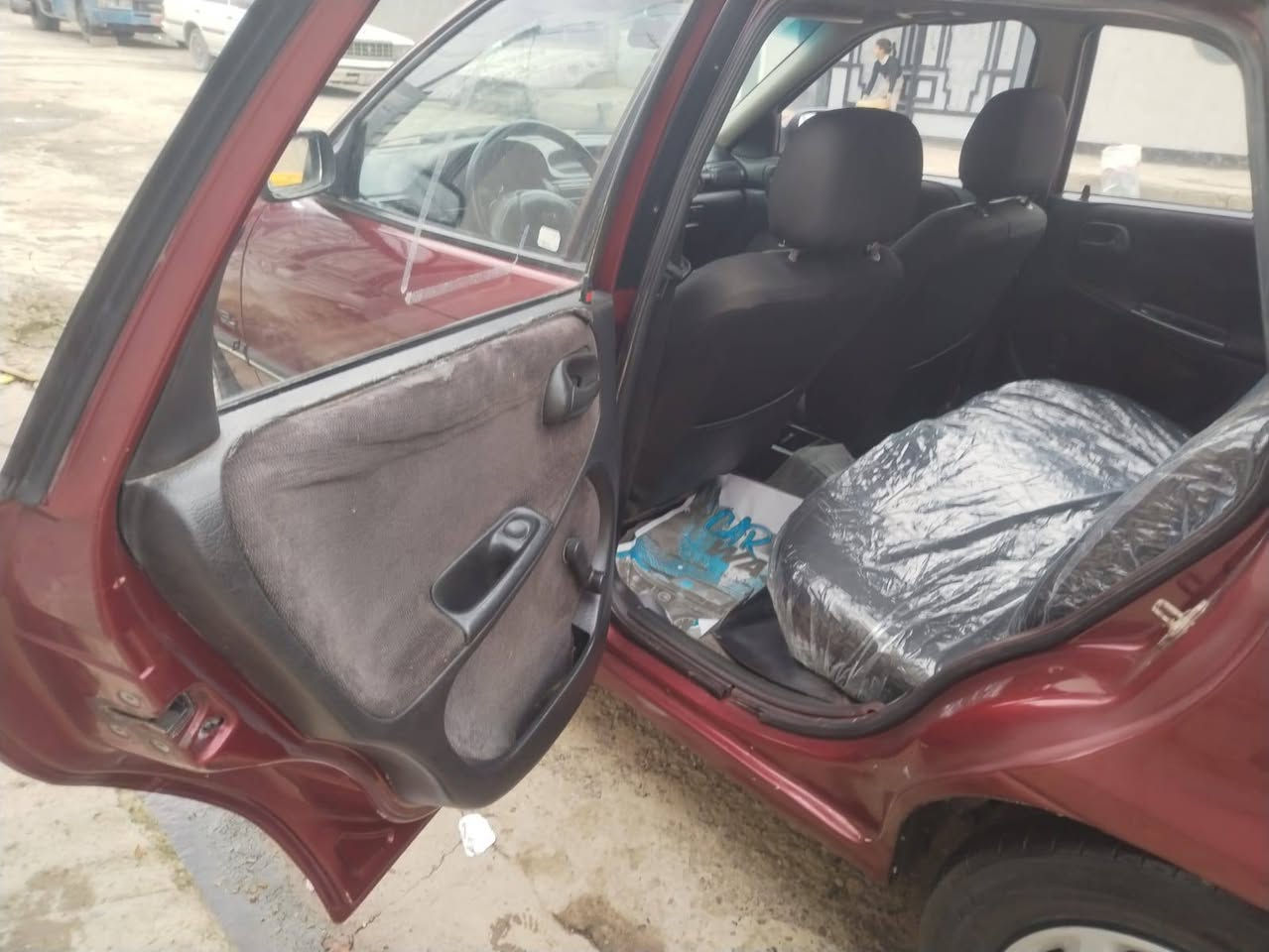 استرا موديل92حجم16رقم نينوى
سنويه عضم 2028بسمي شرط التحويل كابون بانزين بيها 
مكينه وكير كصه شرط قايش عريض مرغوب 
طخم خلفي امامي كلو جديد مبدل 
طخم تاير جديد مبدل  
تنته سلايت +ستيرن بور  
سستم سماعات4افانتي عليها 
كهربايات كلها شرط 
كيجات كلها شغاله شرط
غرفتها جديده مدوشمه كامله 
سياره حيل حلوه مال جناي 
فقط مصلح دواير ودوسات 
مكان موصل الايمن إصلاح الزراعي 
 #السعر43_بي_مجال  
***********
