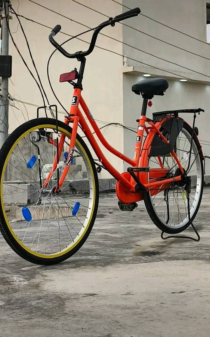 السلام عليكم بايسكل سانتوس برتقالي كفاله 21حاويه نضافه99٪
السعر/165قفله
الرقم/***********
