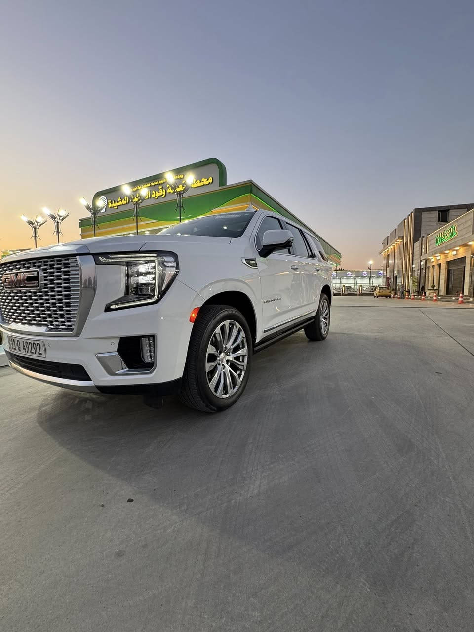 🚗
GMC Yukon Denali

GMC يوكن دينالي2023

المدينة - بغداد  - شارع فلسطين
  المسافة المقطوعة    -14 الف   

: السياره فوول 1/1 

المحرك: 6200cc 8 سلندر ⚙️
الممشى:  14 الف ✅
الوارد: أمريكي 🇺🇸
الضرر: ارباك كشن فقط باب مبدل نفس لون وصبغ مقدار 4 اصابع بل باب الخلفي من جوه ، 
 العجلات: ويل 22 إنش
كراسي كهربائية + تدفئة وتبريد
• شاشة وسطية كبيرة + نظام صوت فاخر 🎵
• كاميرات 360 درجة + حساسات أمامية وخلفية
• بصمة تشغيل ودخول ذكي
• فتحة سقف بانوراما
• تحكم مقود متعدد الوظائف + مثبت سرعة

• أنوار LED أمامية وخلفية
اي استفسار رقمي ***********
