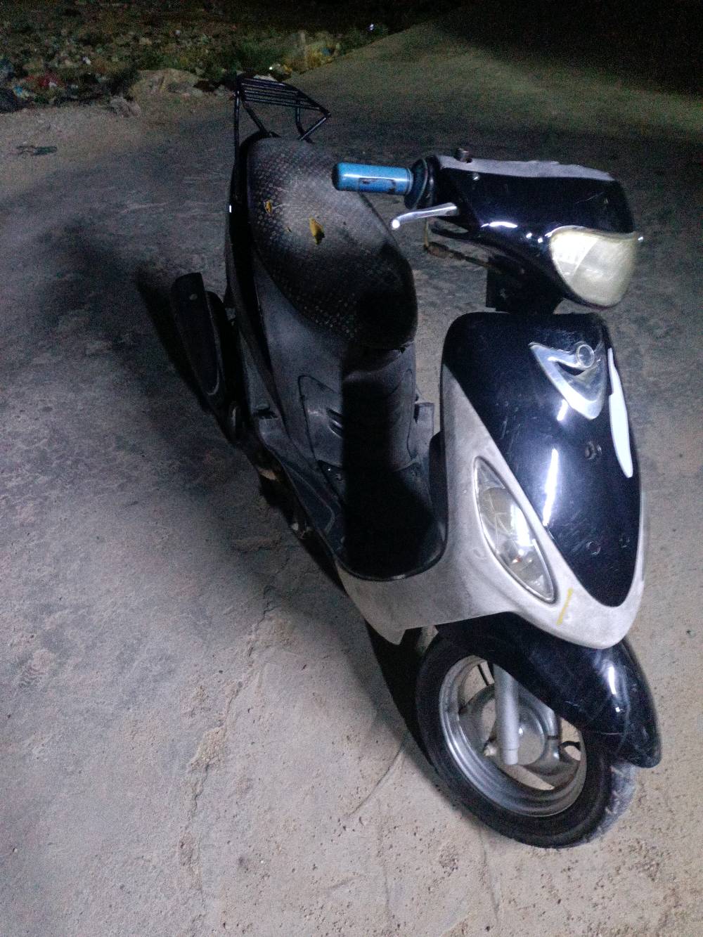 دراجه ماكس قسمه للبيع دراجه نظيفه مقفوله مكان مدينه الصدر الداخل السعر 350 وبيها مجال