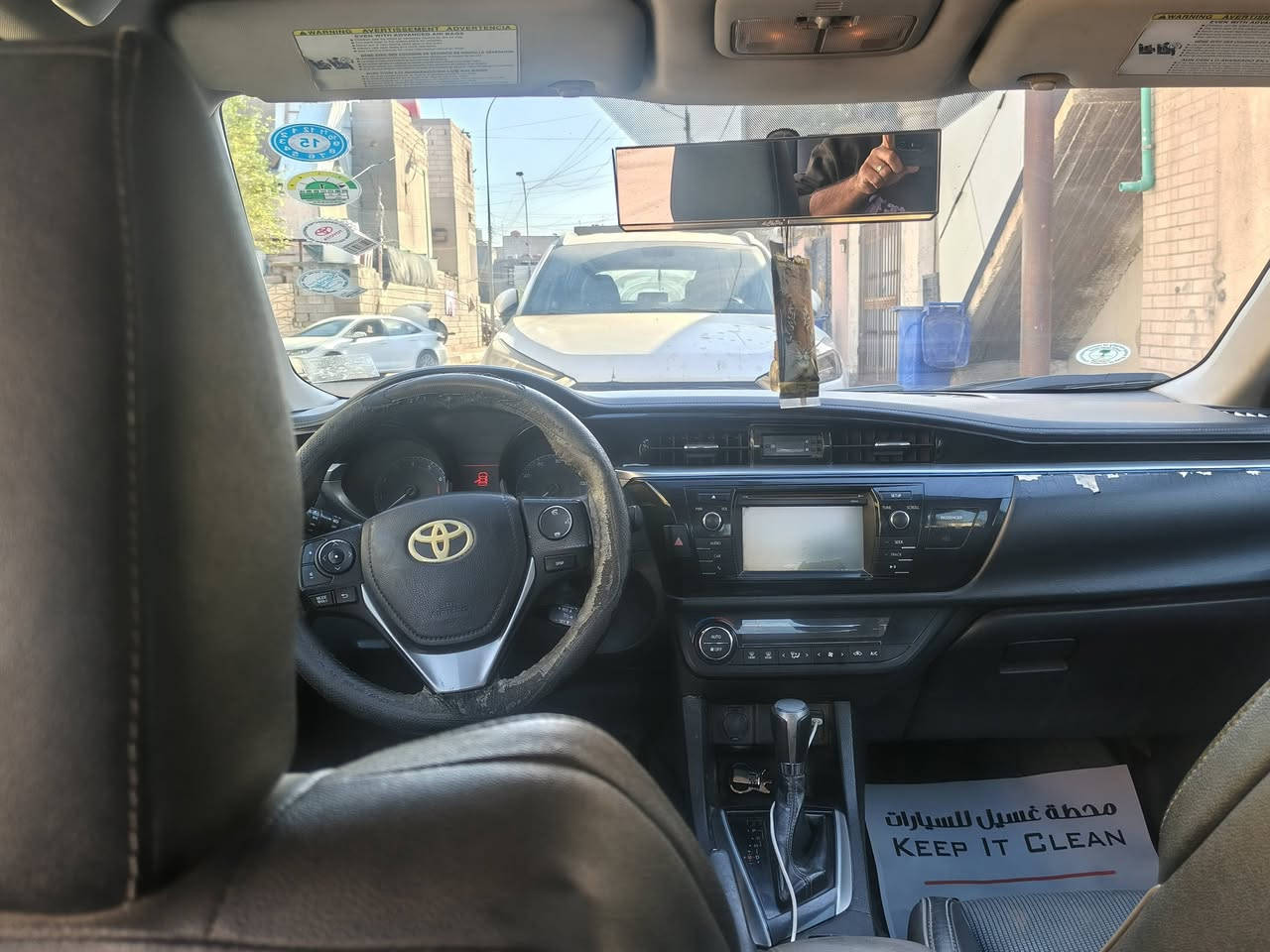 كورلا 2015 امريكي السياره نفس ما تشوف رادلها شغل وبيها نواقص السياره حداديه جيده وكير ومحرك مكفولات لا تجيني وتكلي ما ماكتلك السياره رادلها شغل رايدها 98 وبيها مجال السياره تحويل ثاني يوم السياره باسمي رقم تلفون ***********
