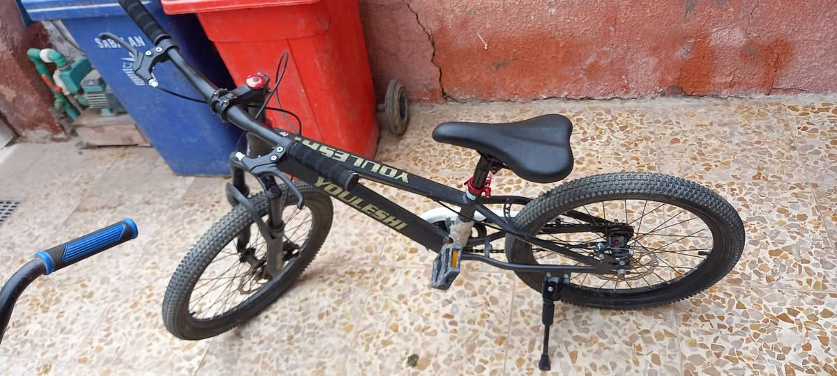 من رخصة الأدمن  ثنينهن للبيع حجم 20 كلش نظيفات اصليات  80 الف قفل ***********  الشعب نهاية الفورتات
