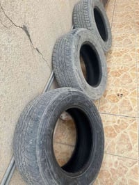 تايرات هايلوكس 22 • أصلي • نضيفات