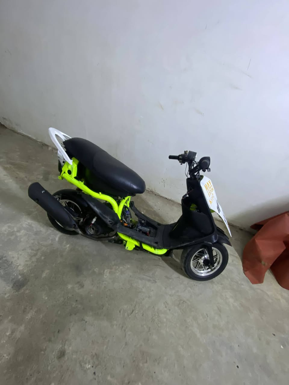 سلام عليكم ورحمه الله دراجه ماكس عدله للبيع كلجات رياضي صلنصه اف ام دراجه خير من الله بوشة وياله نجمه دراجه خرسه سعر ب 350 وبيهة مجال مكاني بغداد مدينه الصدر متواجد خاص


**إذا كنت صاحب هذا الإعلان وتريد حذفه لأي سبب، رجاءا أرسل رسالة إلى الدعم الفني**