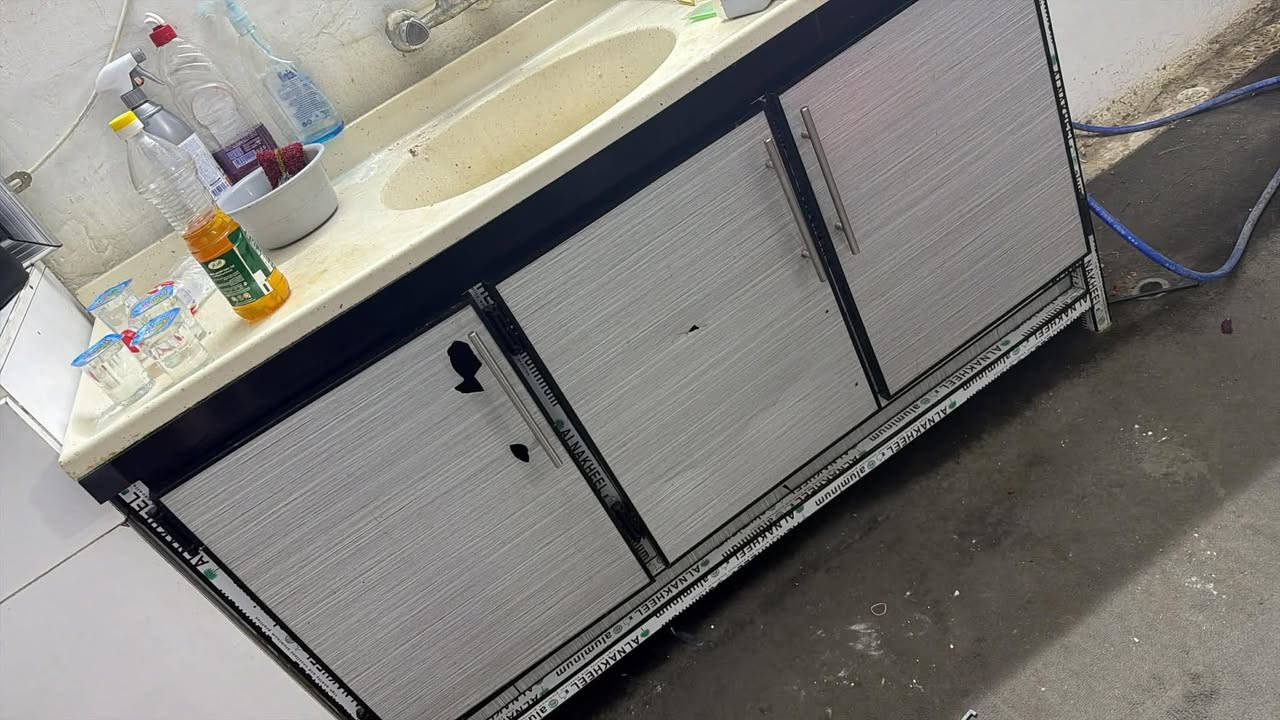 للبيع كاونتر سعر 225 وبي مجال عنوان  بغداد البنوك الشراي كون هسه يجي ياخذه


**إذا كنت صاحب هذا الإعلان وتريد حذفه لأي سبب، رجاءا أرسل رسالة إلى الدعم الفني**