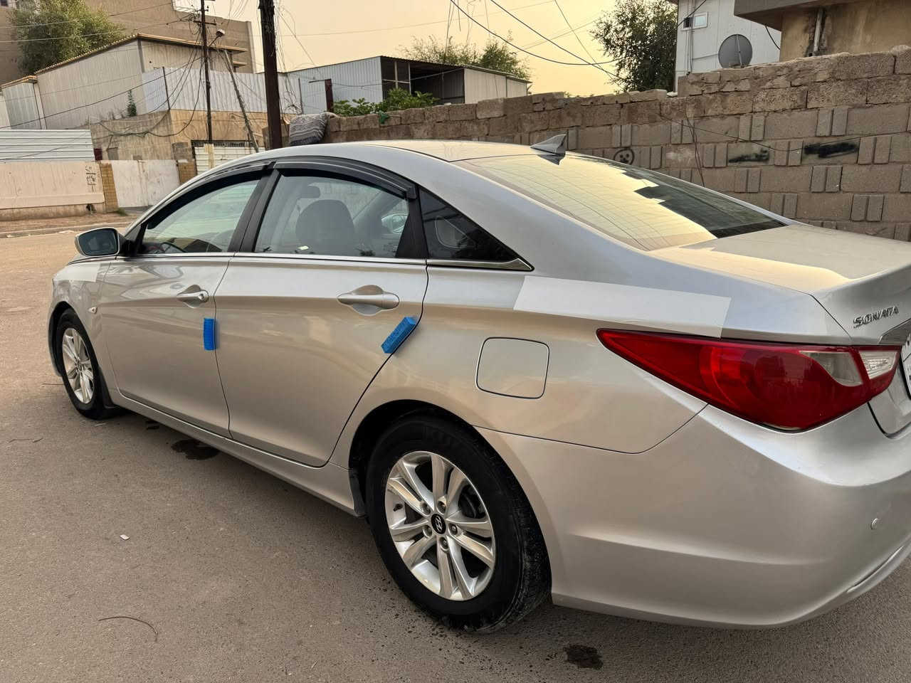 يالله سياره جديده مناقصها برغي ارقام انكليزي وسنويه سعر 44 بيها مجال بسيط مكاني بغداد اتصل عل رقم وبي واتساب ***********
