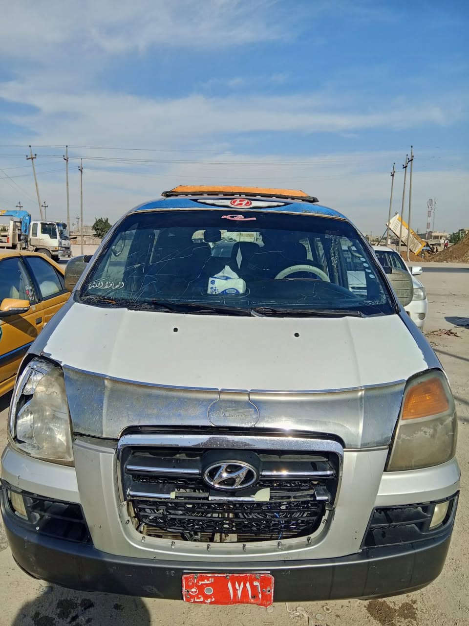 ستاركس  2007 مكينة كلشي ما بيها بس سوبر كايم كهربائيات كلها شغاله امبدلين ضفاير كامله بيها مدكر امامي امبدل و الباقي كدامك بالصور السعر 55 و بيها مجال الهاتف ***********
