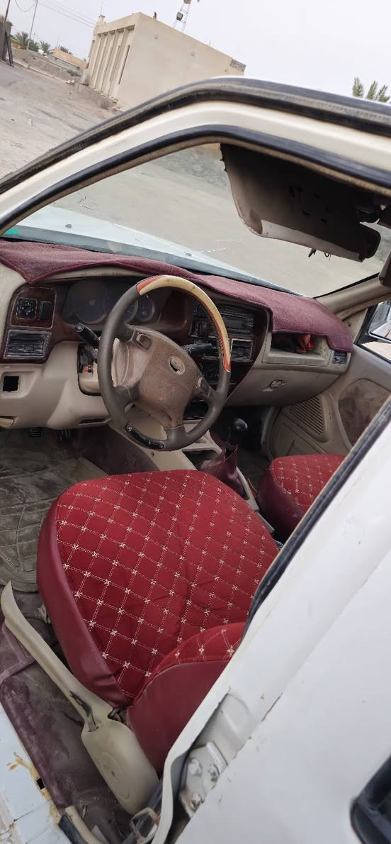 بلاش بيع مستعجل سياره جاهزه من كلشي مكينه كارتون تخم تاير ياباتي نوع جنبي ٢٠١٠ السعر ٢٠ ورقه وبيه مجال رقم الماني 
***********
