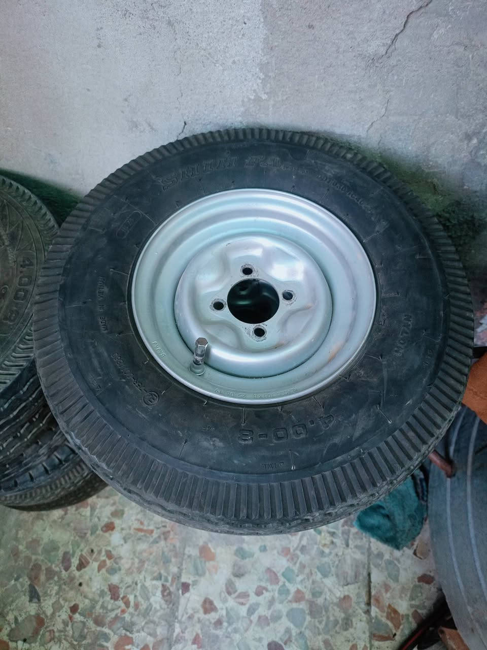 لبيع***********
