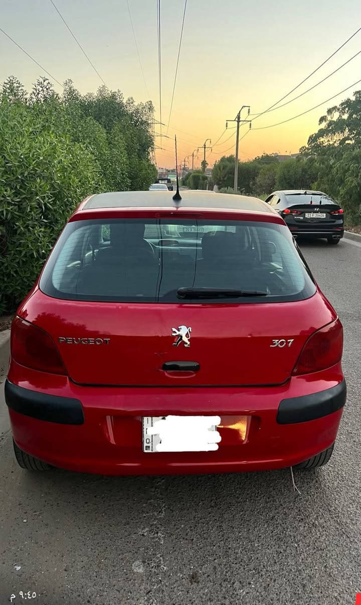 307 2006  محرك 2000رقم انكليزي تحويل ثاني يوم مكفولة بحالة جيدة محرك وكير وحدادية تبريد ثلج  تروح بيها محافظات  مطمن عملية عنوان بغداد  59$ وبيها مجال بسيط حك جية فقط بيع ***********
