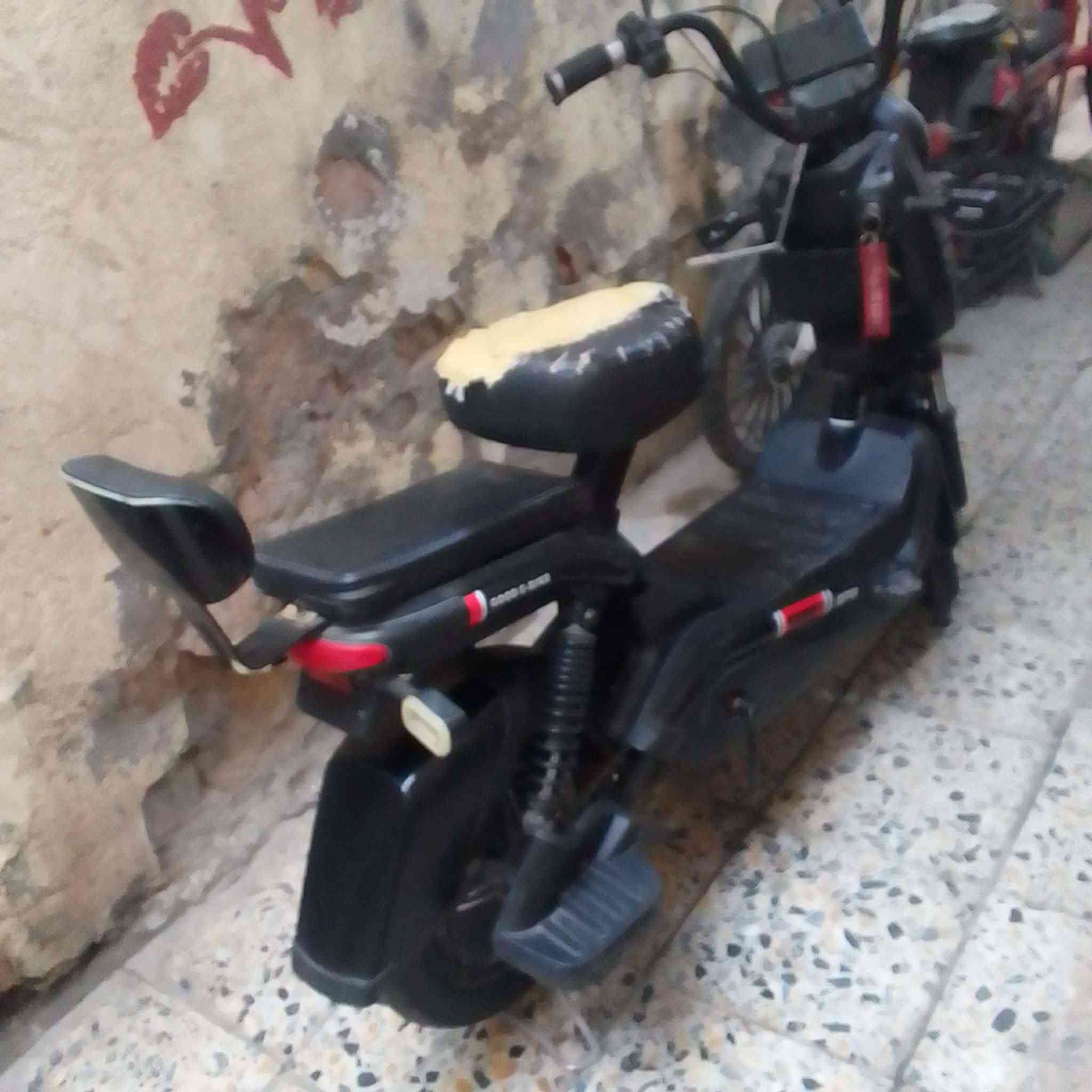 سلام عليكم دراجه شحن للبيع دراجه شغاله
كلشي مابيهه 
شراي يدخل خاص بس


**إذا كنت صاحب هذا الإعلان وتريد حذفه لأي سبب، رجاءا أرسل رسالة إلى الدعم الفني**