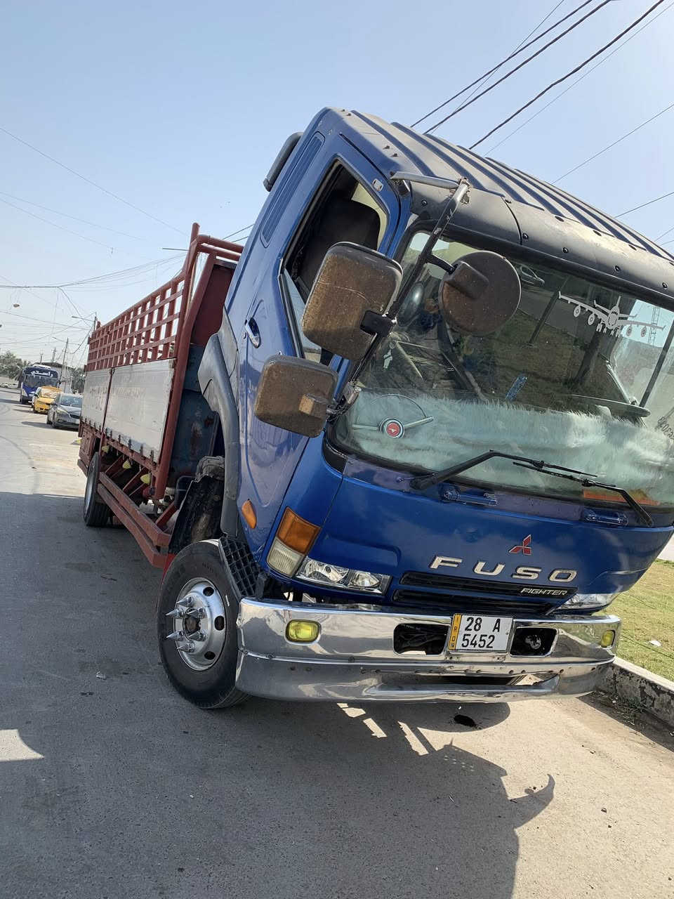 السلام عليكم فوصه بزون للبيع محرك طبق الاسودبوم ميكانيك تخم تخم تايرجد19ونص الطول6 15قمهانجف رقم الدواكي  المنوان بغداد الشمل السمر150رقم الها تفي ***********
